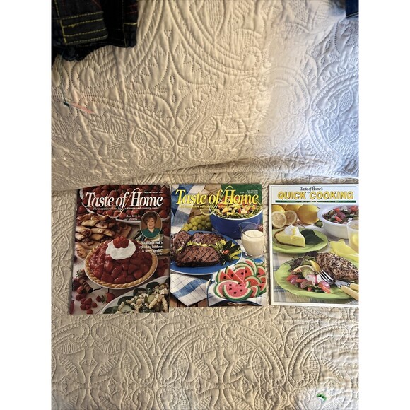 Taste of Home Magazines Lot of 9 Issues from 2000-2009 - Picture 4 of 4